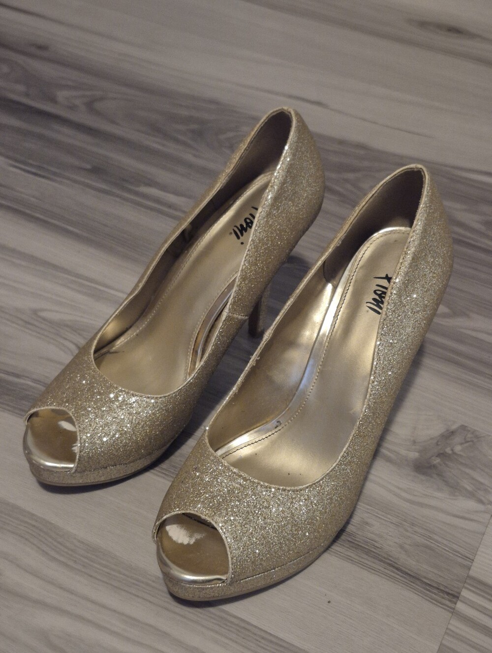 Gold Glitter Peep-Toe High Heels